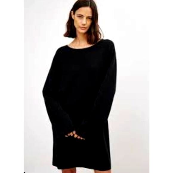 Nili Lotan Dresses & Skirts - NEW! Nili Lotan S Alisaie $1035 Cashmere/Wool Sweater Dress Long Sleeve Black